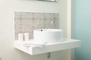 The en suite.