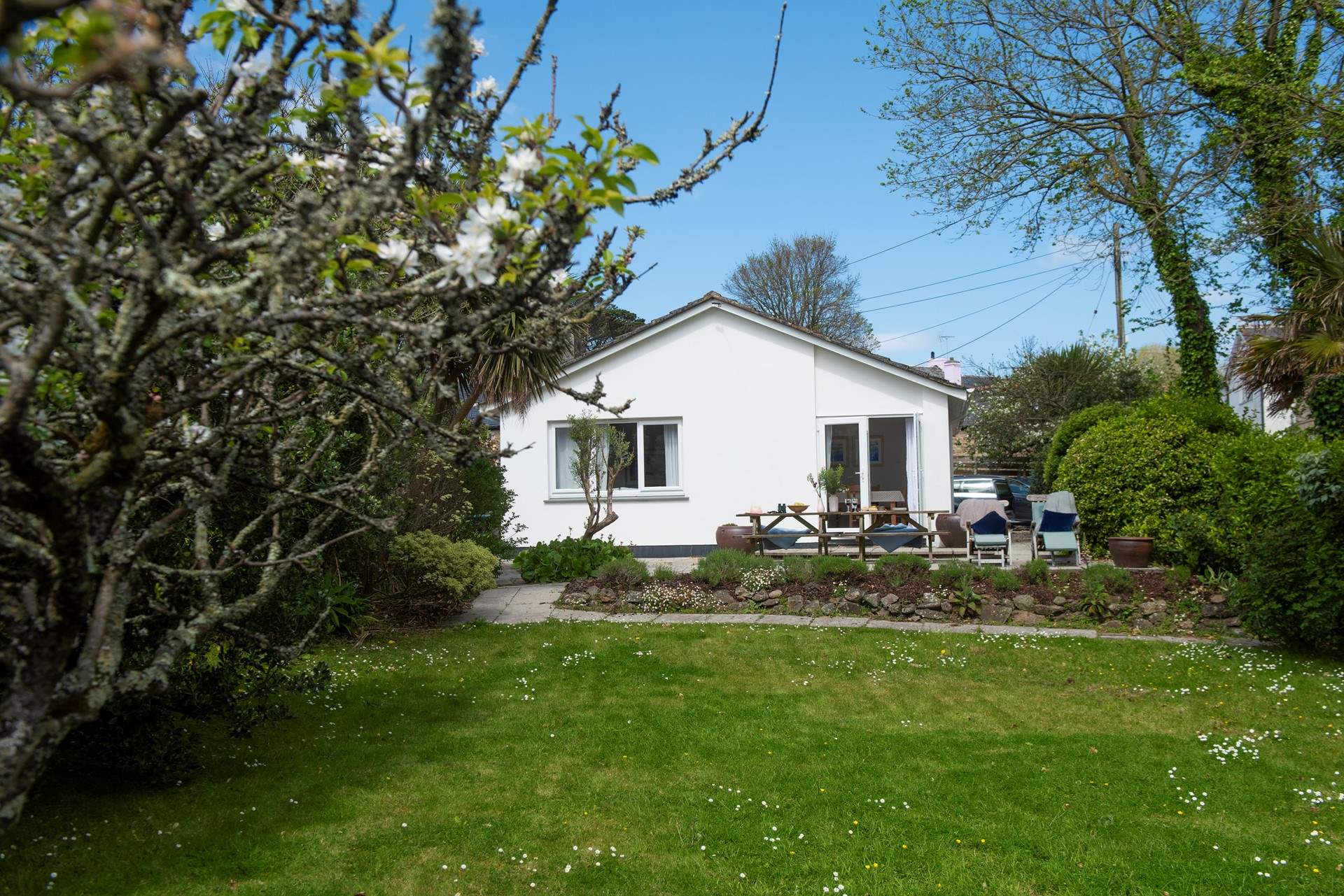 A very tranquil setting yet so close to the sandy beach.