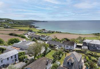 An aerial view of Perranuthnoe, The Summer House is the centre property at the bottom of the picture. Follow the lane to the beautiful sandy beach for an excellent cafe and lunch by the waves.