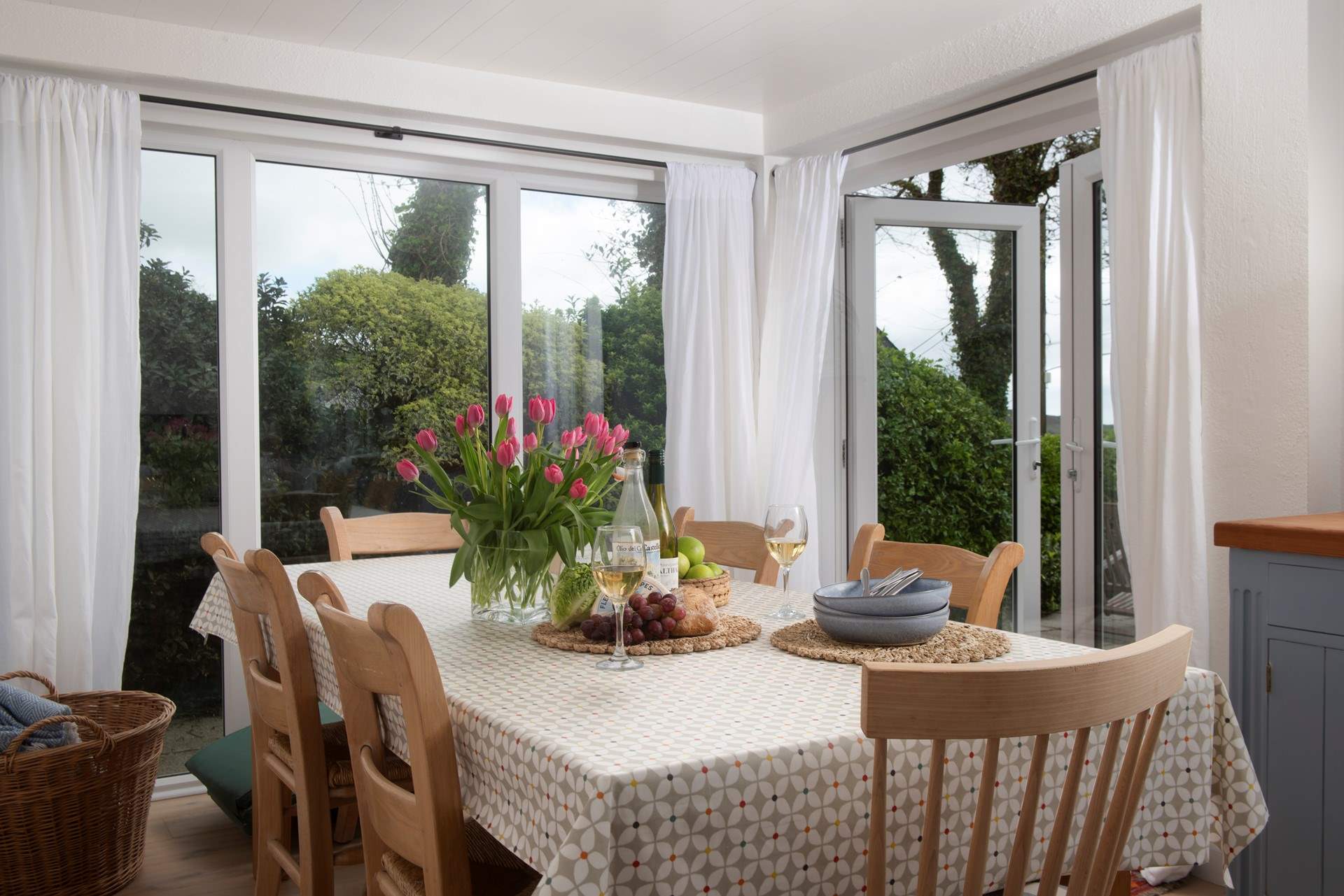 The dining-area leads directly into the garden, share your Cornish feast inside or out.