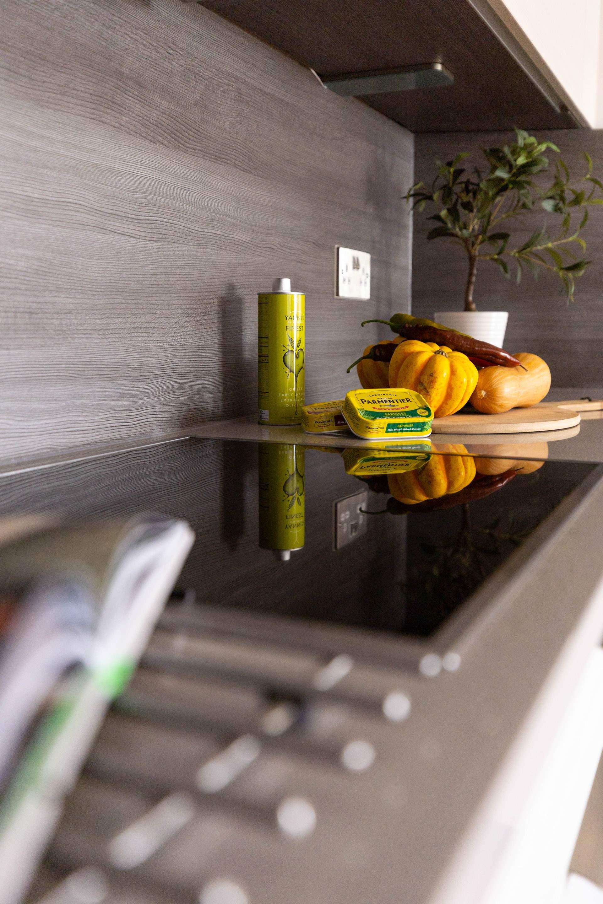 Buy the best produce and enjoy trying tempting recipes.