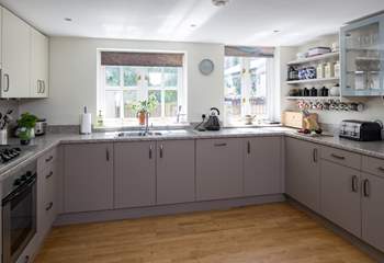 The spacious kitchen - complete with printed blinds of the Jurassic Coast just a few miles away! Your own 'sea view'.