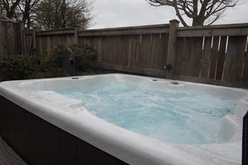 The bubbling hot tub.