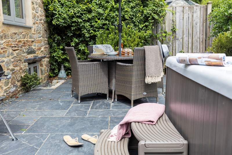 The lovely outside patio is perfect for relaxing on holiday.