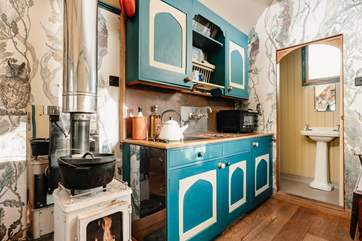 The sweet kitchen area is superbly equipped.
