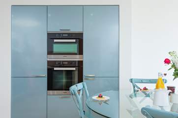There is oodles of space to store all you need here.