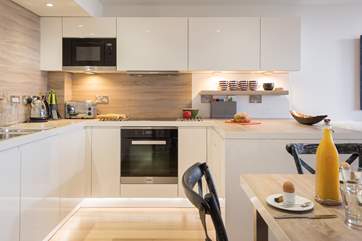 The kitchen is very well-equipped.