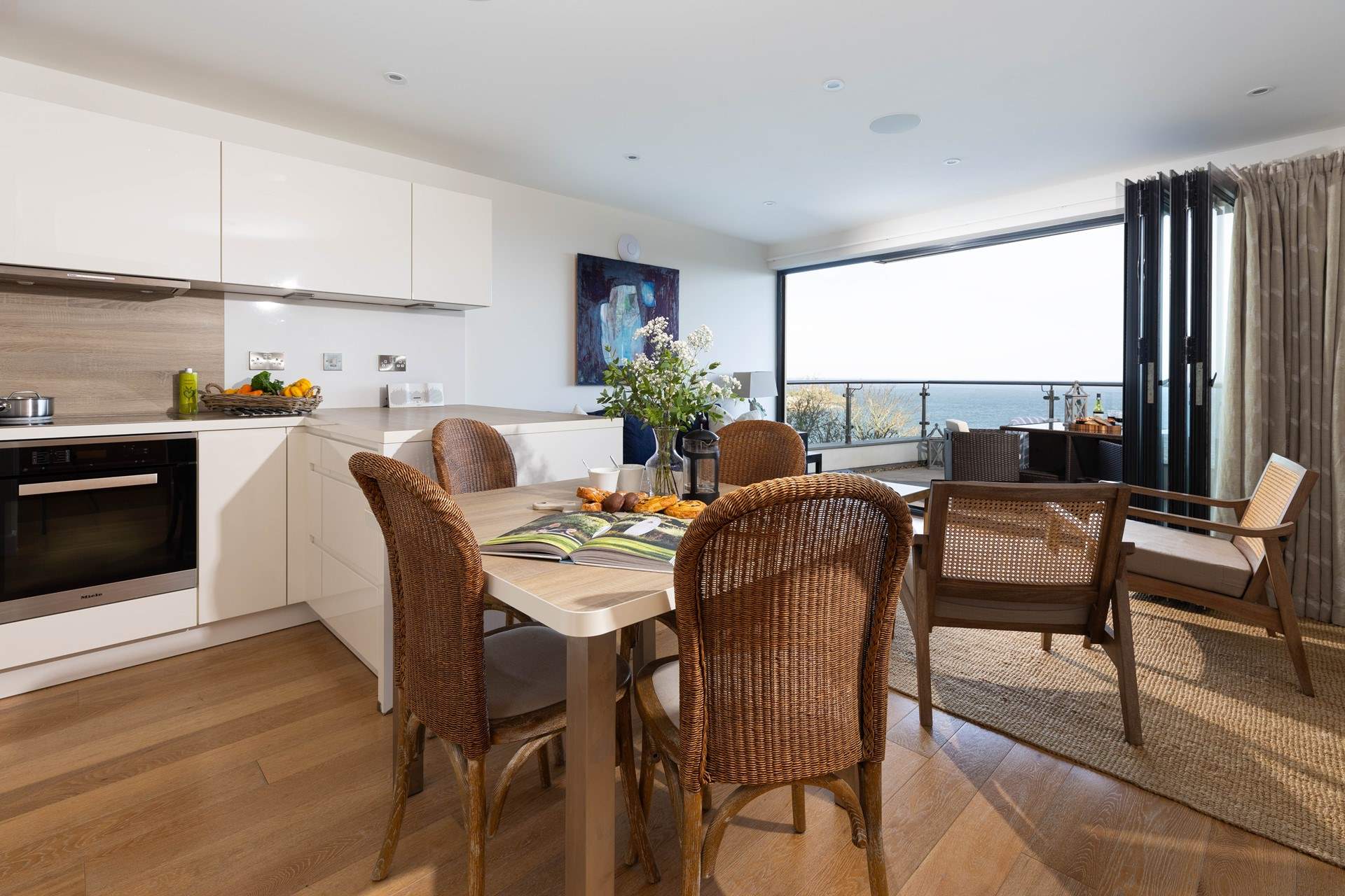 A sleek modern design in the open plan space, the views taking centre stage.