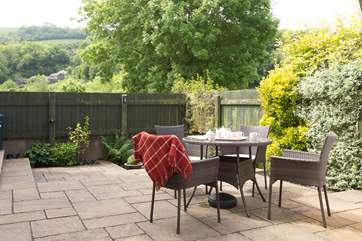 This is a great place to relax and eat outdoors.