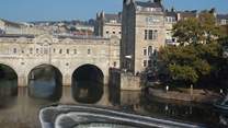 Kingham Cottage is just two miles from the centre of the fabulous historic city of Bath.