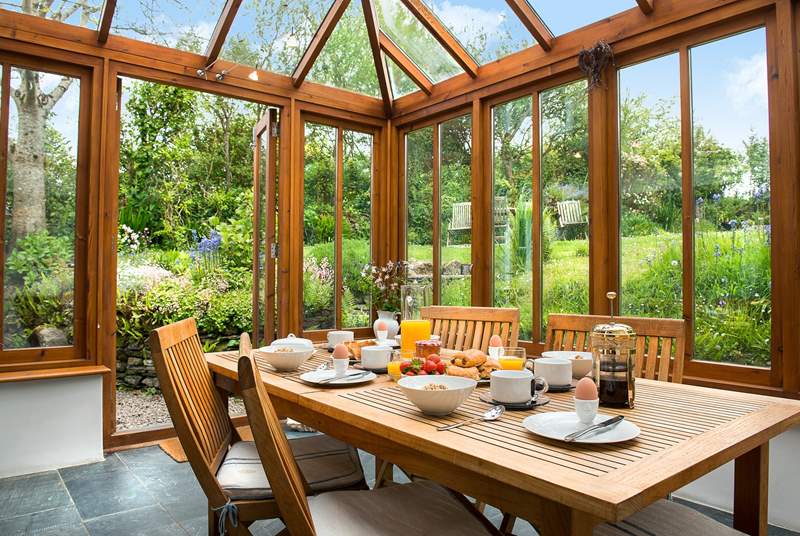 You are sure to enjoy mealtimes in the conservatory.