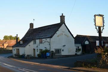 The White Hart at Bishop's Caundle serves great food, real ales and fine wines.