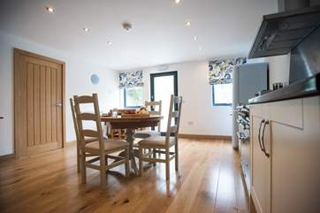 The big kitchen/dining-room.