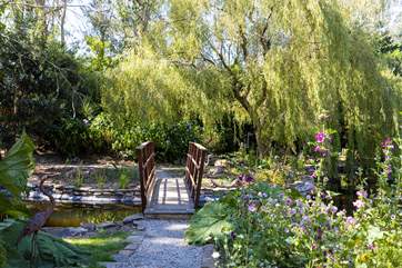 The gardens are so pretty.