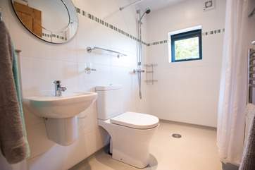 The en suite wet-room.