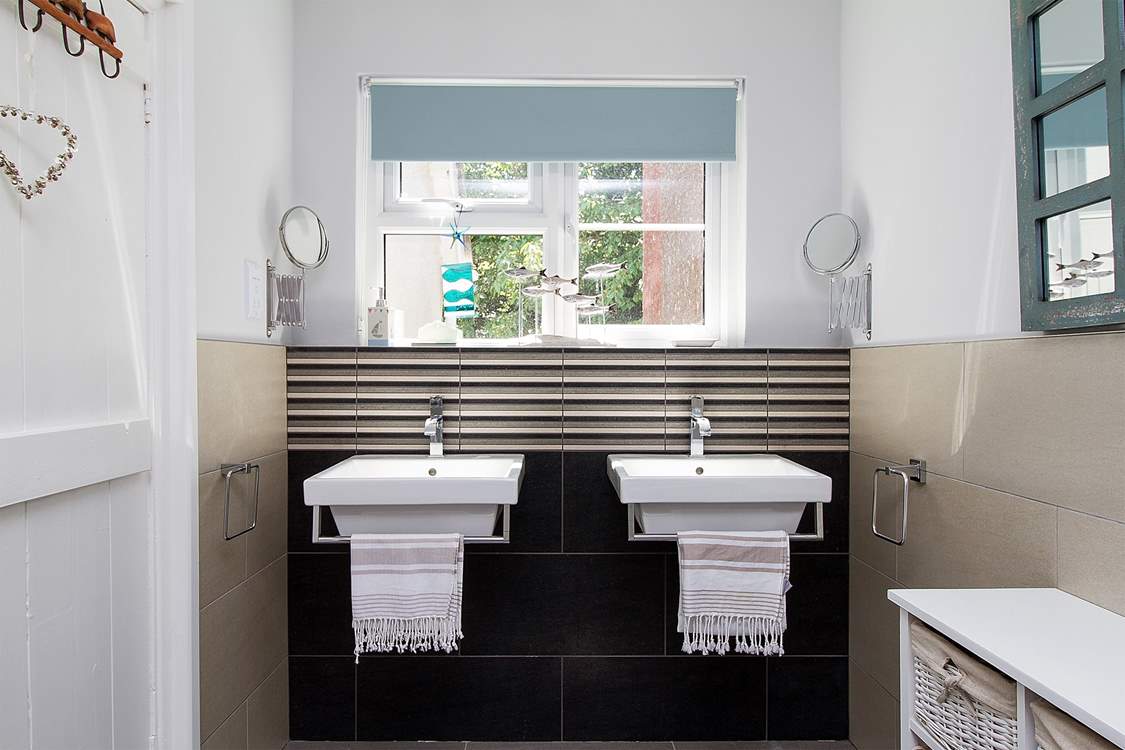 The family bathroom on the first floor.