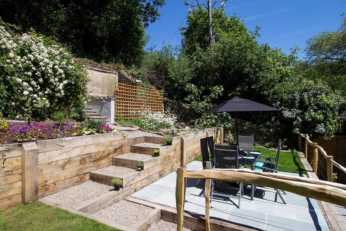 The lovely sunny garden.