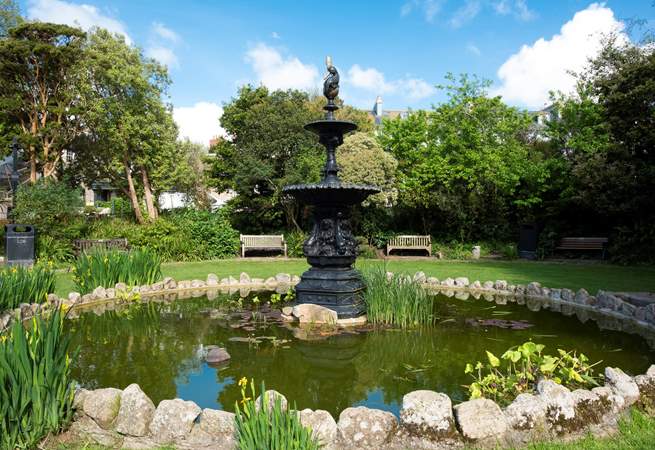 Stroll through nearby Morrab gardens.