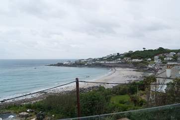 The Anchorage is located on the North Corner of Coverack, just a short walk to the hotel, village shop, restaurant and pub, and a hop and skip to the beach.