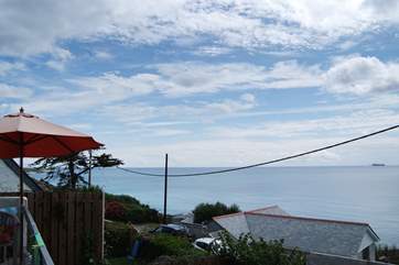 The views from the shared balcony terrace are stunning and there is a small private garden to the front that also enjoys these views.