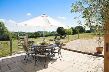 The Cow Shed offers space and tranquillity the patio is fully enclosed and beyond is the meadow, which is a wonderful space for you and your hound to enjoy.