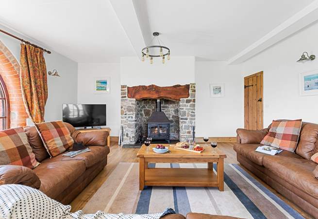 The wood-burner makes the room warm and welcoming making this an ideal retreat whatever the weather.