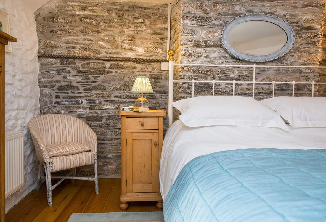 A corner of the bedroom.