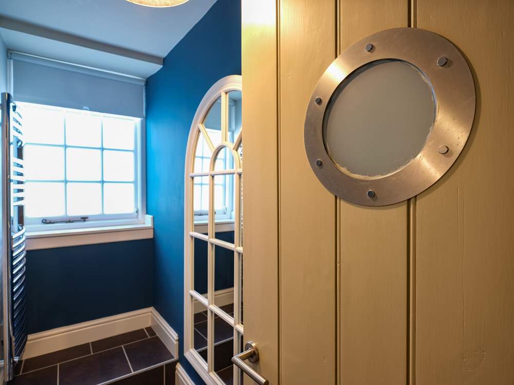 The dressing area in the shower-room.