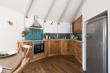 The kitchen-area is fully equipped - even a dishwasher is provided!