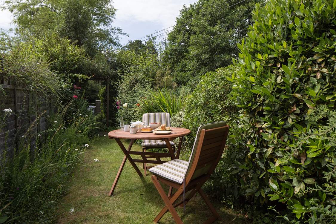 Looking down the garden in the other direction.