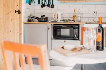 The sweet kitchen and dining area.