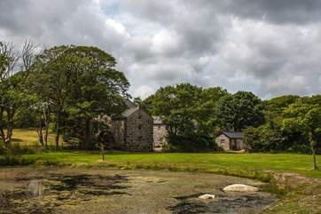 The view to Ellas Pottery across the grounds which you are welcome to explore.