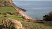 The breathtakingly beautiful Jurassic Coast is less than 15 minutes away! 