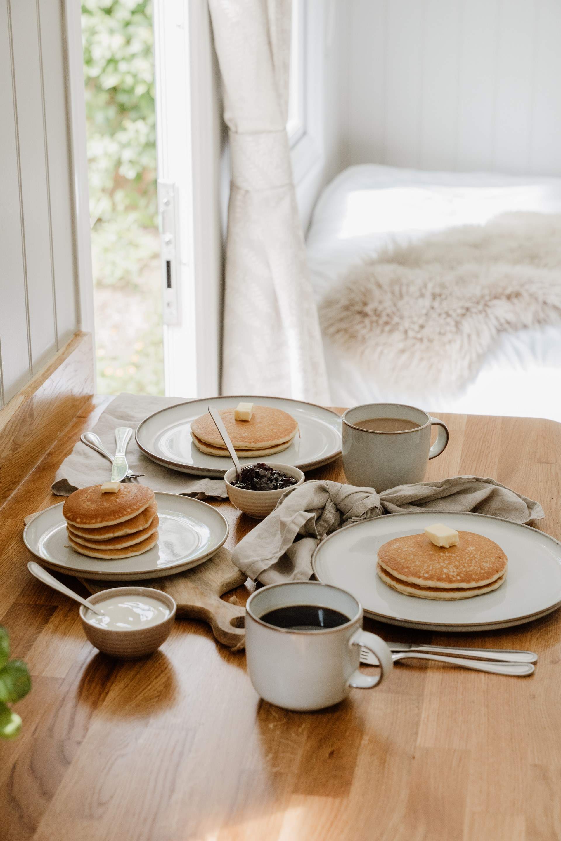 Idyllic breakfast moments await at Otter's Holt. 