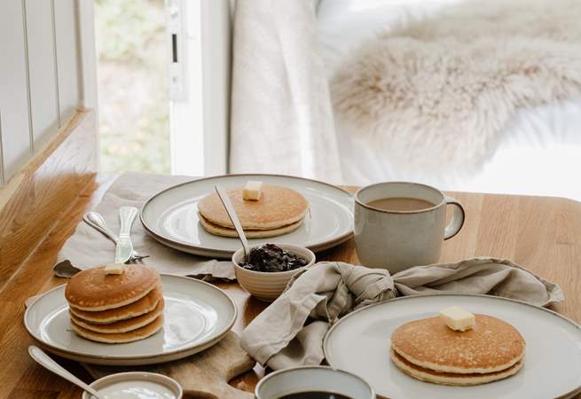 Idyllic breakfast moments await at Otter's Holt. 