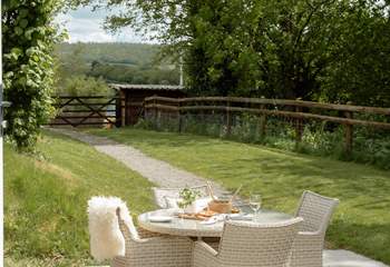 Whip up some delicious pizzas and then dine al fresco!
