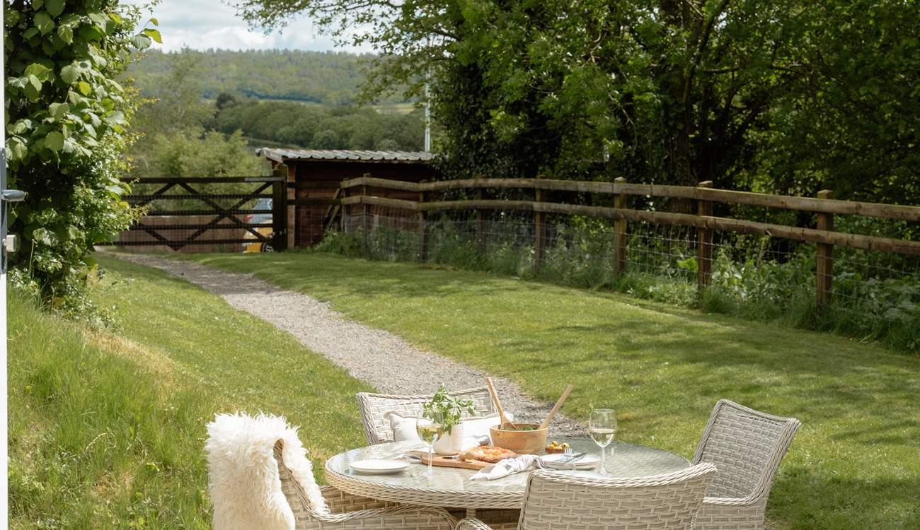 Whip up some delicious pizzas and then dine al fresco!