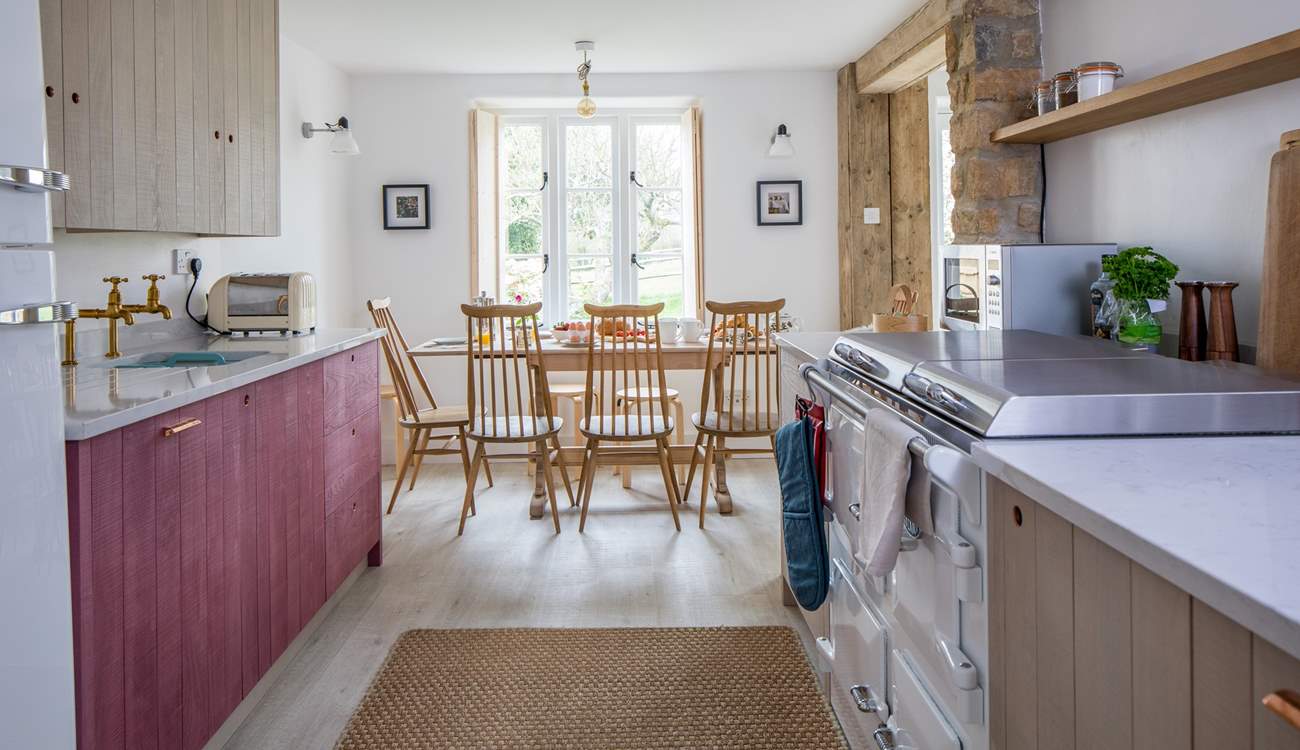 The beautiful deVOL kitchen/dining-room is fully equipped with all that you need to prepare a holiday feast.