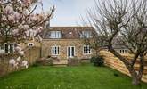 Barn Owls Cottage is converted from an 18th Century stone barn and has a fully enclosed mature garden, with a beautifully crafted fence separating the two cottages, giving privacy to both. - Thumbnail Image