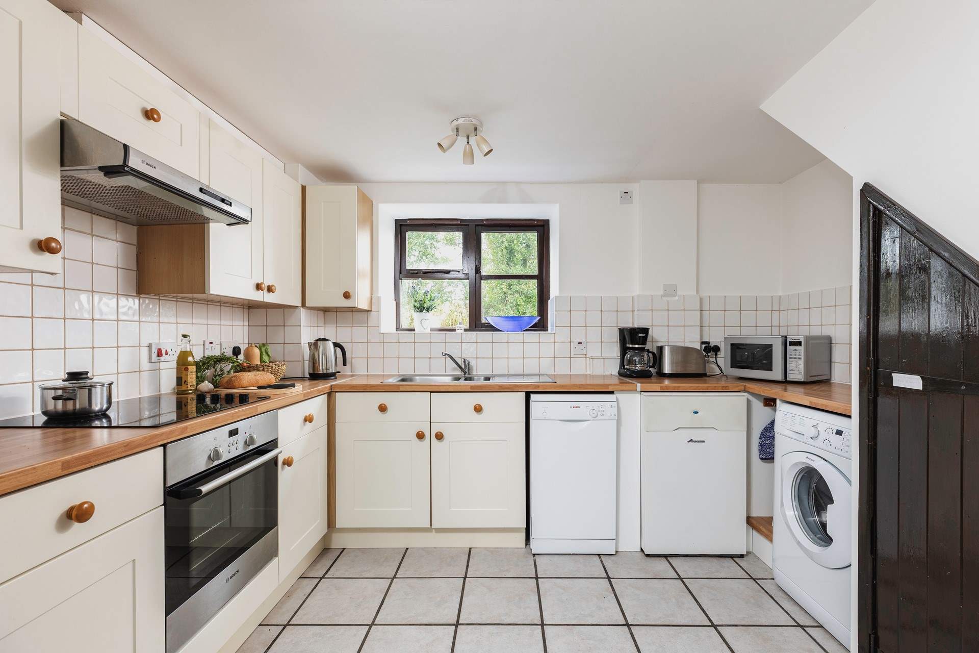 The well equipped kitchen has everything you'll need to cook a holiday meal.