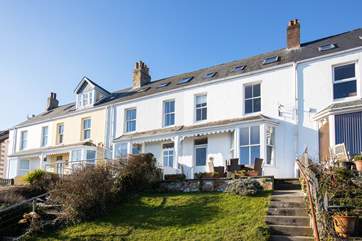 In an enviable position, 4 Admiralty Terrace is a beautiful mid-terrace cottage overlooking Gerrans Bay.