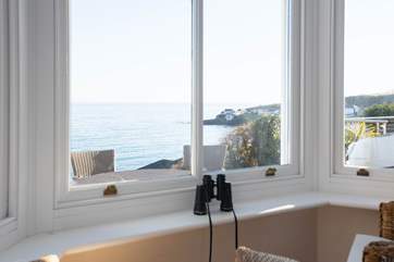 Sit and watch the water world go by from the sitting-room.