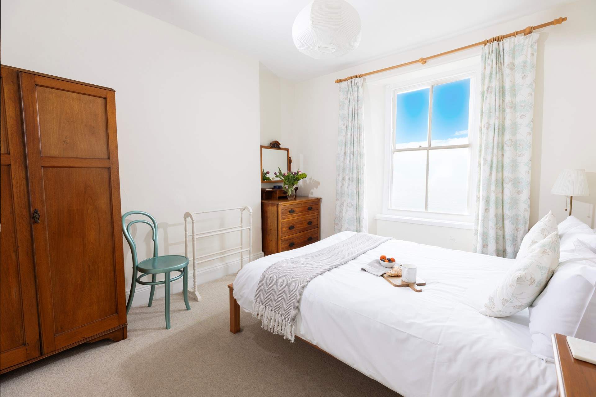 Relax in the double bedroom on the first floor.