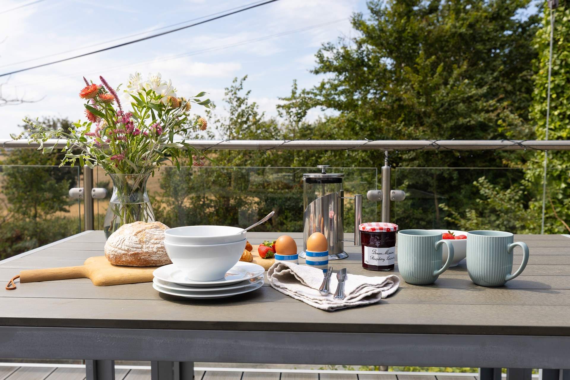 Breakfast with a countryside view. 
