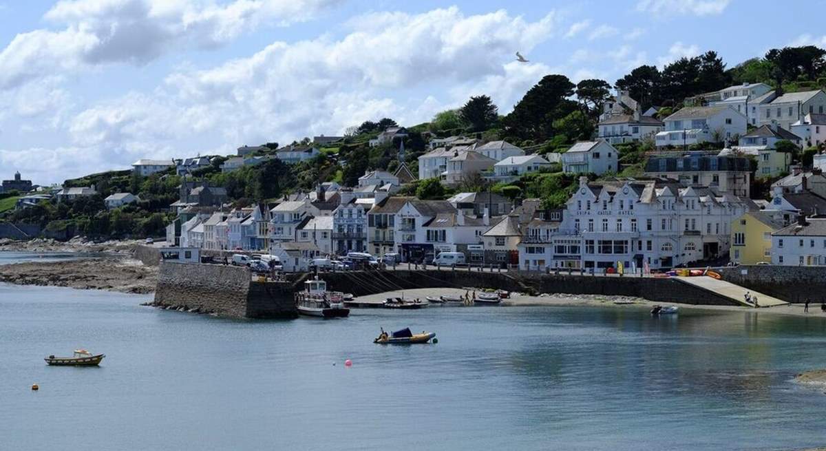 St Mawes has a vibrant harbour and a seasonal passenger ferry to take you to Falmouth for the day.