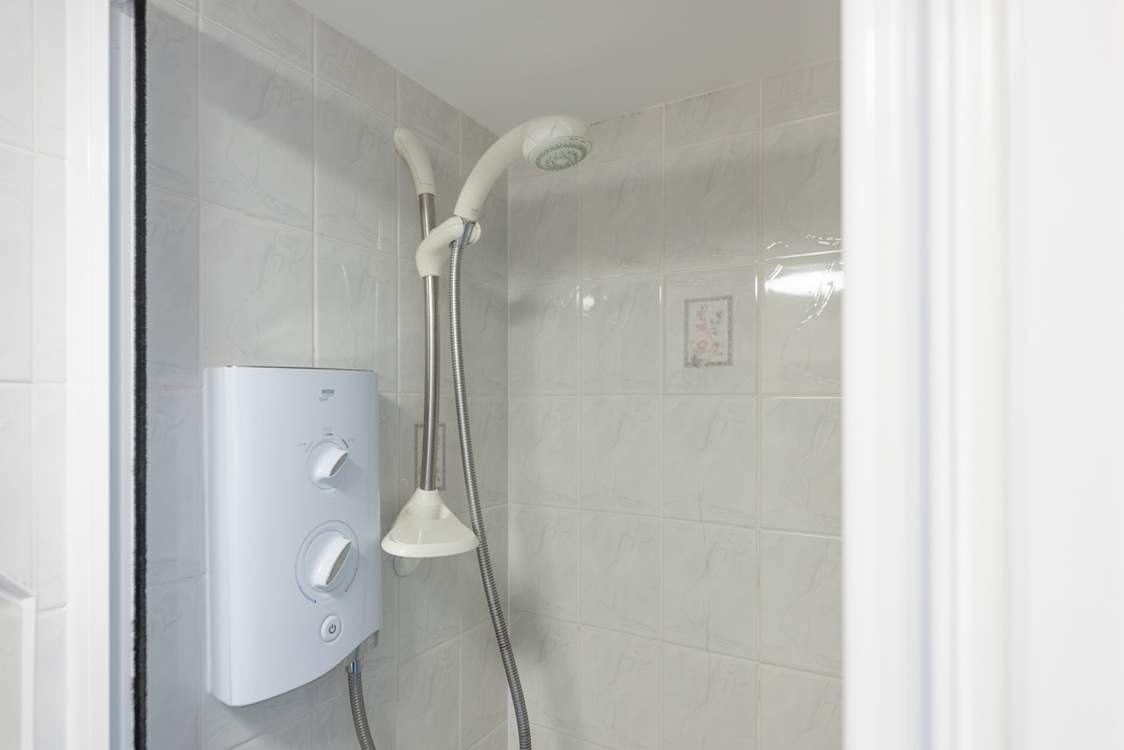 The en suite to bedroom 2.