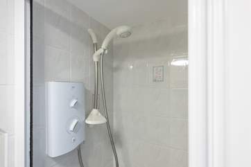The en suite to bedroom 2.