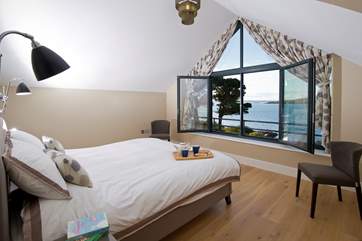 Bedroom 4 with 6' double bed.
