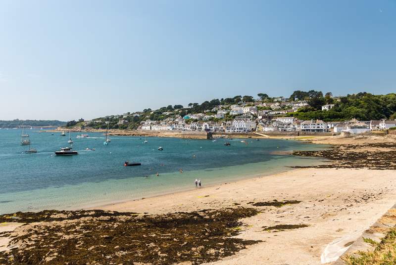 Summers beach in St.Mawes.