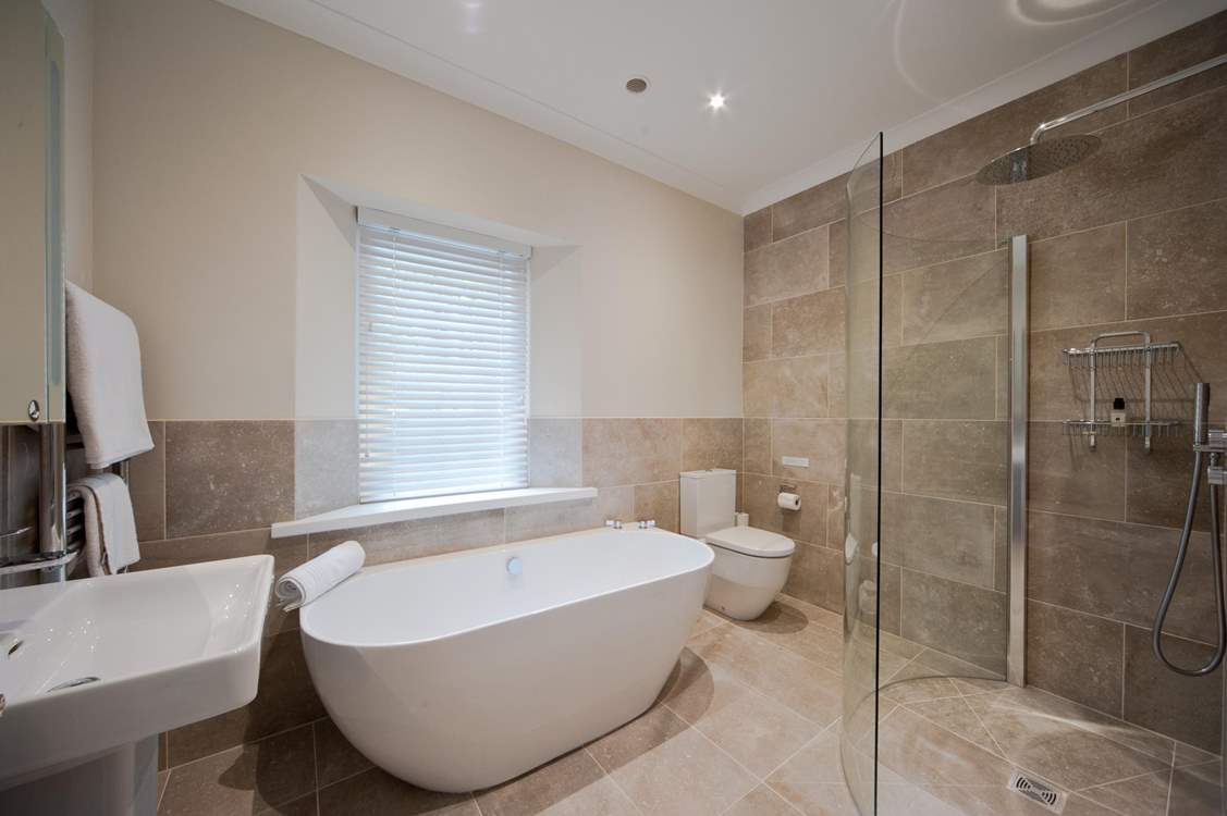 Bathroom 1.